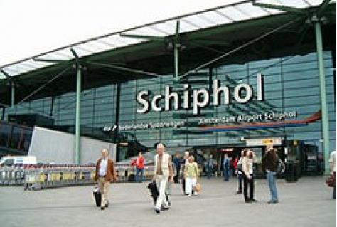 Schiphol plaatst LED verlichting langs de start- en landingsbanen