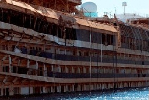 Costa Concordia wordt gelicht