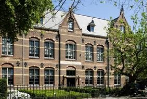 Corendon neemt College Hotel over