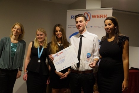 Luuk Beekman wint Reiswerk Talent Award tijdens Studentencongres