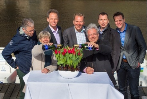 Jubilerend Canal Company krijgt tulp