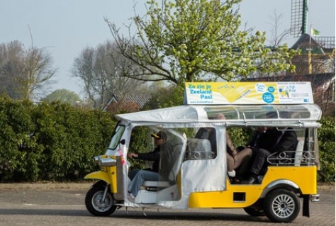 Elektrische tuktuks op Walcheren