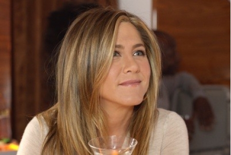 Eerste celebrity in Emirates commercial is Aniston (met commercial)