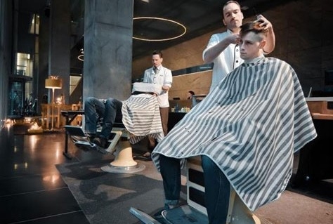 Pop-up Barbershop in hotellobby