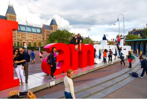 Hodes: Amsterdam moet groei hotelkamers beteugelen