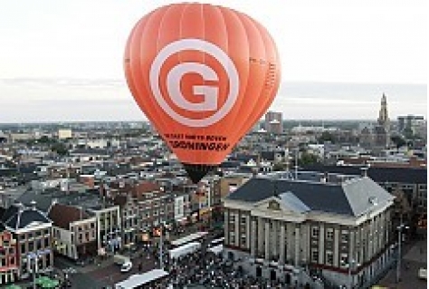 Ballonvaart bij 50.000 volgers Facebookpagina Groningen