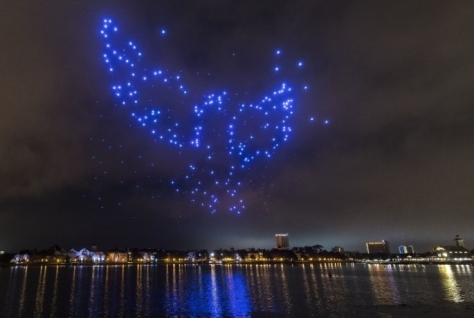 Grootschalige drone kerstshow bij Disney