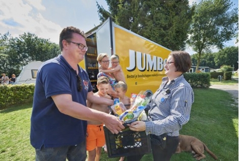 Jumbo opent eerste Pick Up Point op de camping 