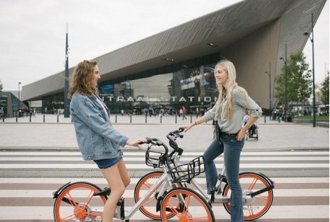 Mobike start met 150 deelfietsen in Rotterdam