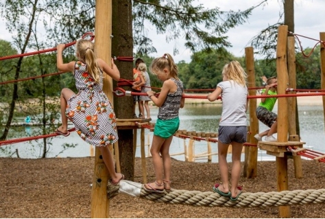 Eerste speelplekken opgeleverd langs routes Hulsbeek