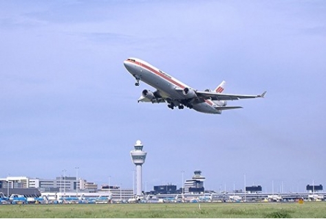 Alders komt niet tot advies Schiphol