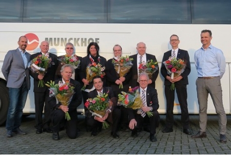 Negen Munckhof touringcarchauffeurs ontvangen IRU diploma