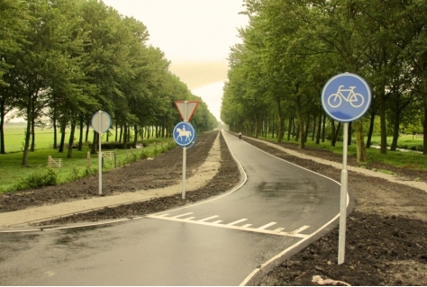 Fietsers, wandelaars en ruiters krijgen elk eigen pad