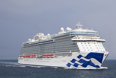 Sky Princess vaart eerste cruise