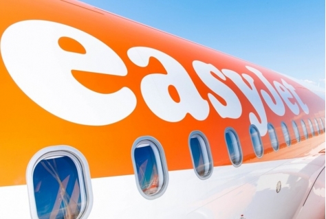 easyJet gaat alle CO2-uitstoot compenseren en gaat in vakanties