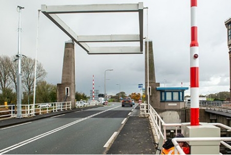 Noord-Holland gaat bruggen en sluizen weer zelf bedienen