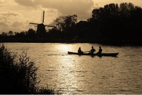 Waterschappen springen bedrijven te hulp