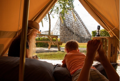 Toverland start met pop-up camping