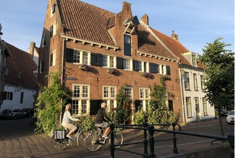 Handtekeningen binnen voor snelfietsroute Amersfoort - Utrecht