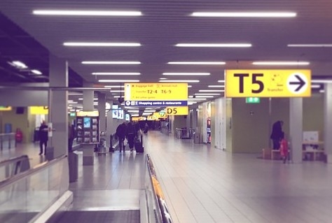 Gesteggel over aantal besmettingen beveiligers in Schiphol