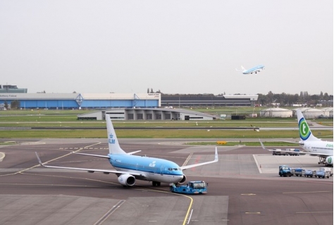 Vakbond dreigt met acties in Schiphol