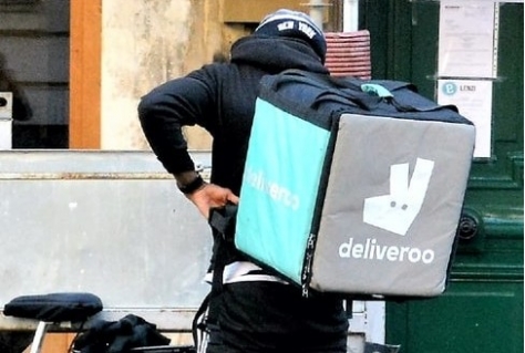 Bezorgers Deliveroo zijn niet zelfstandig oordeelt rechtbank