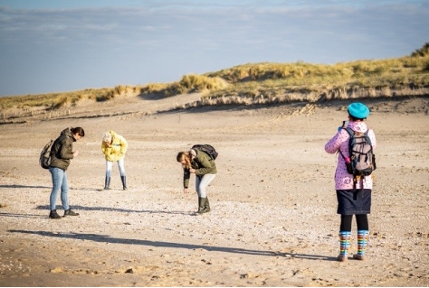 Museum struint over het strand van de Zandmotor