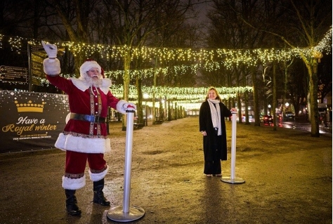 Winterverlichting ontstoken in Den Haag