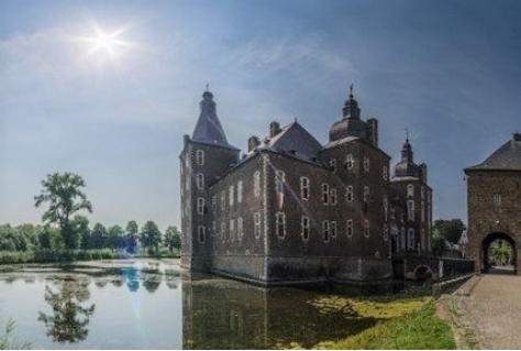 Kasteel Hoensbroek het mooiste kasteel in Nederland