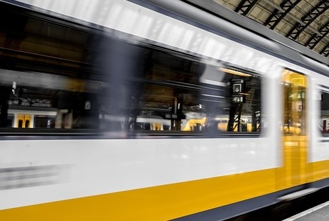 NS zet kantoorpersoneel en waarschijnlijk beveiligers in op de treinen