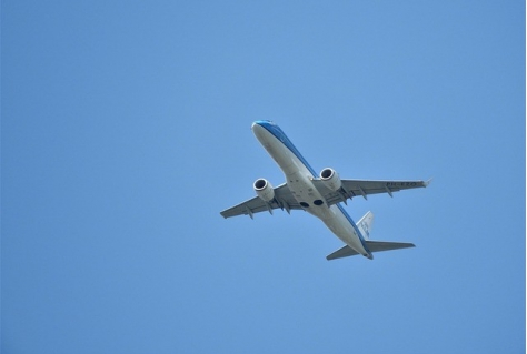 Klimaatplannen van KLM doorgelicht: ondanks goede bedoelingen meer uitstoot