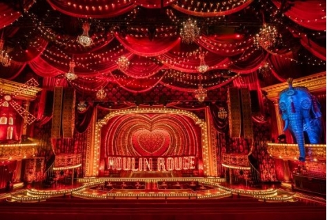 Beatrix Theater schittert met beleving Moulin Rouge