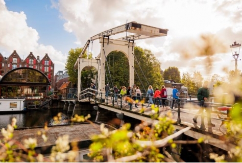 13.000 wandelaars voor jubilerende Amsterdam beleving