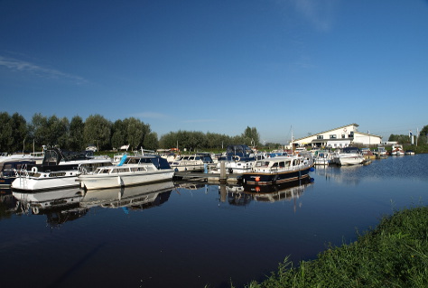 Streep door plannen fabriekswinkels