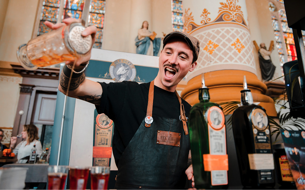 Jaarlijks vindt in Schiedam het Jeneverfestival plaats.
