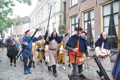 Dikke Tinne optocht in Hattem.