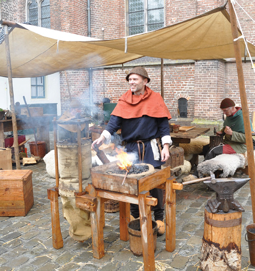 Het verleden beleven tijdens Dikke Tinne in Hattem.